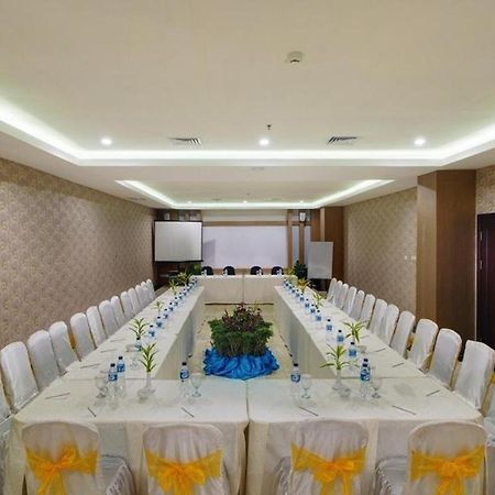 Horison Hotel Pematang Siantar Extérieur photo