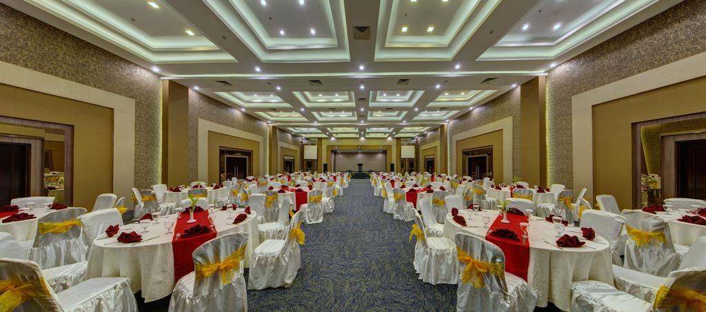 Horison Hotel Pematang Siantar Extérieur photo
