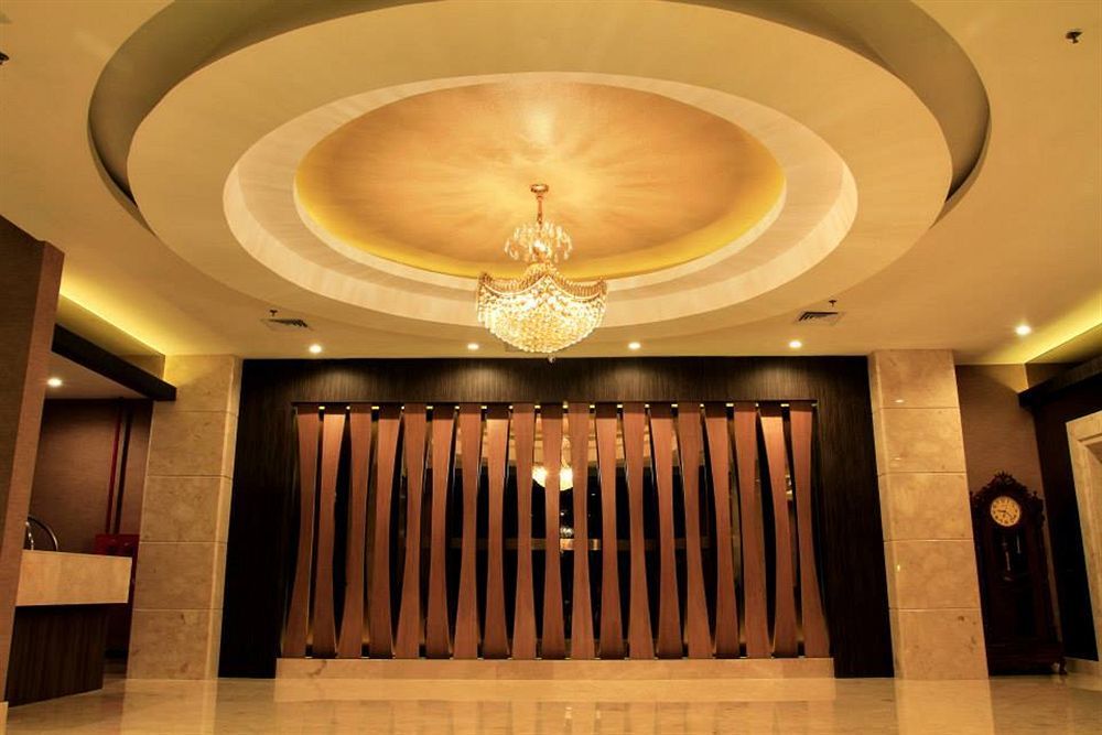 Horison Hotel Pematang Siantar Extérieur photo