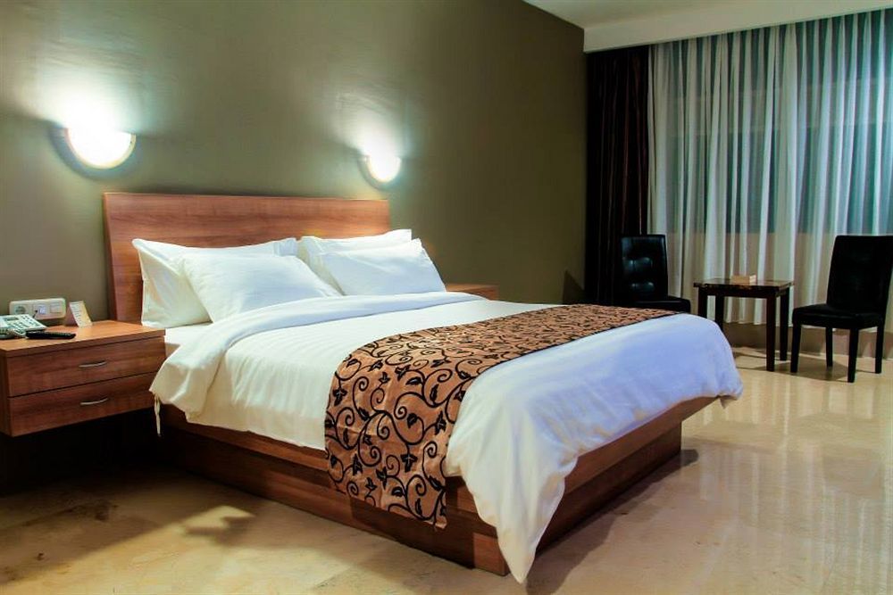 Horison Hotel Pematang Siantar Extérieur photo