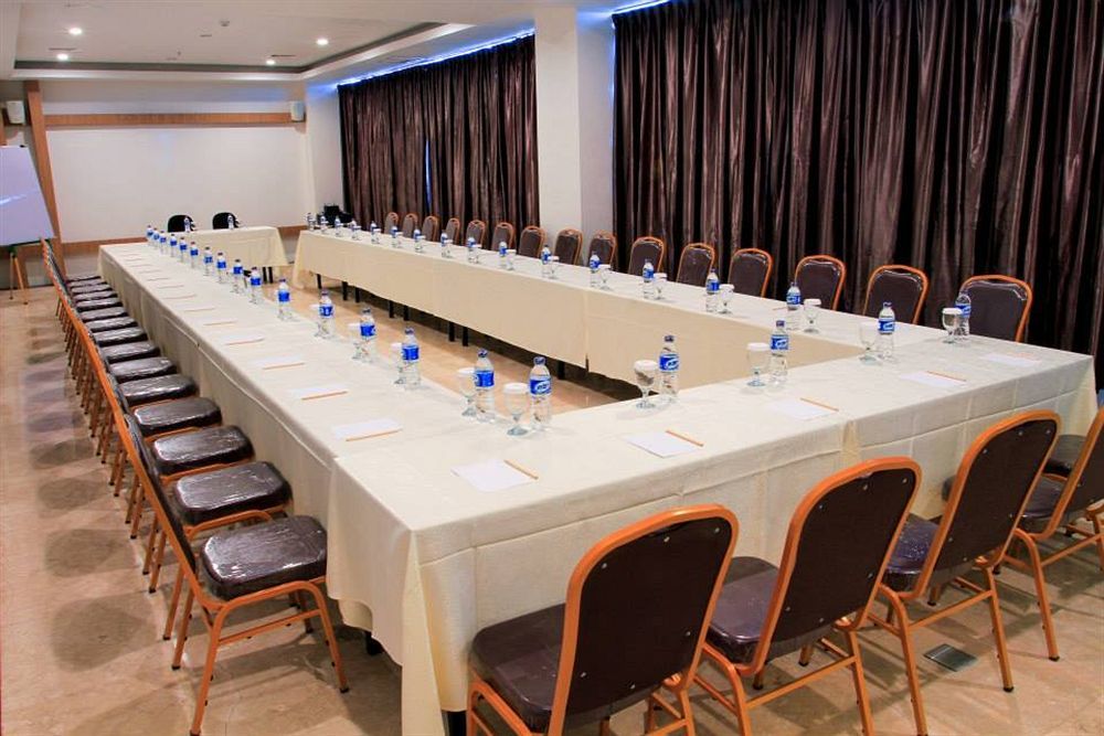 Horison Hotel Pematang Siantar Extérieur photo
