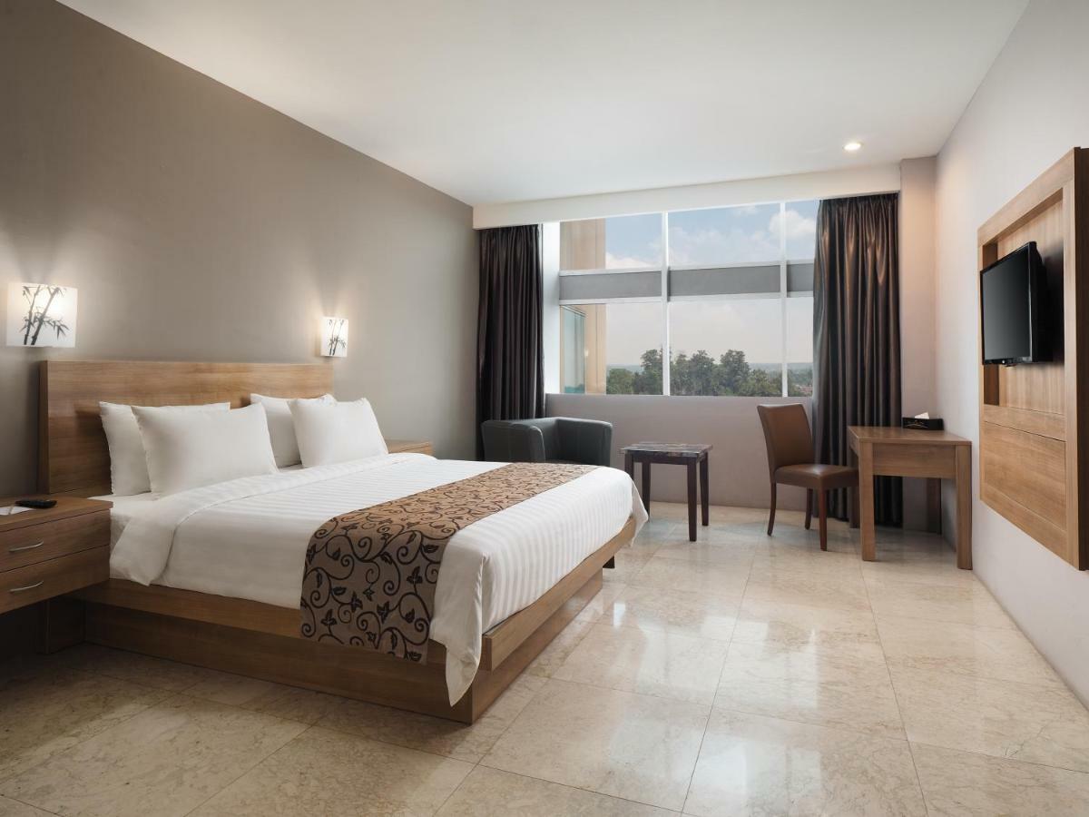 Horison Hotel Pematang Siantar Extérieur photo